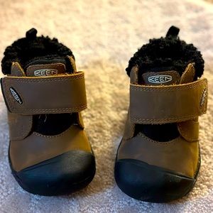 Keen Toddler Boots size 7